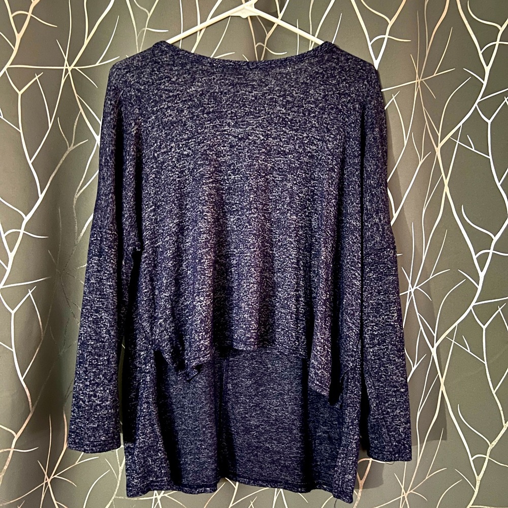 Blue and white 3/4 length sleeves crop shirt